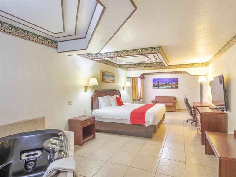 Three Rivers Executive Inn & Suites By Oyo Zewnętrze zdjęcie