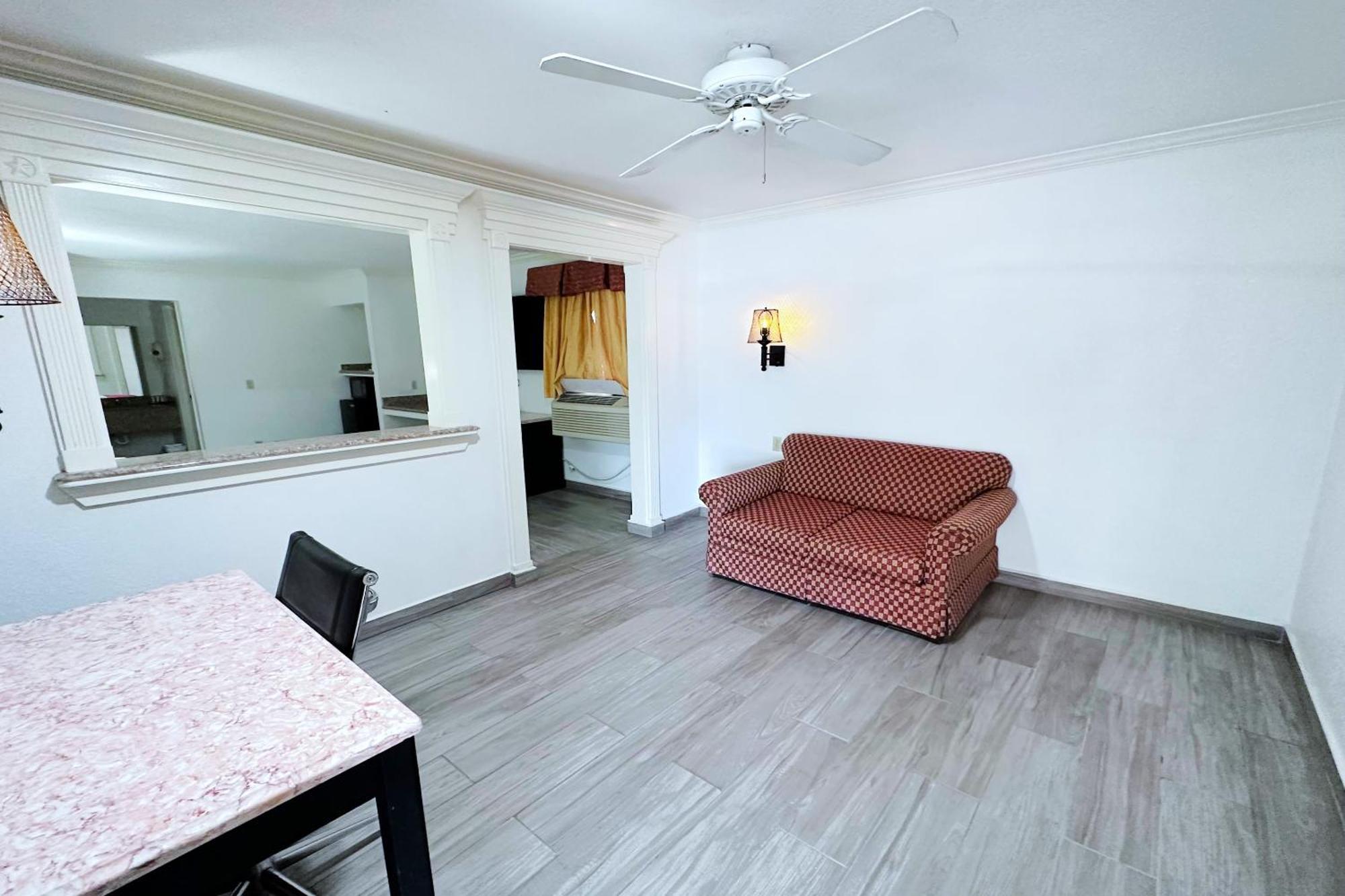 Three Rivers Executive Inn & Suites By Oyo Zewnętrze zdjęcie