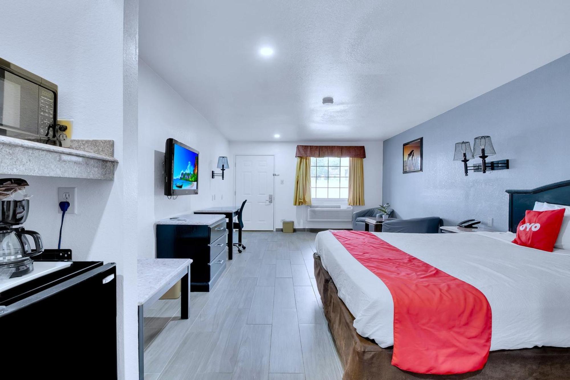 Three Rivers Executive Inn & Suites By Oyo Zewnętrze zdjęcie