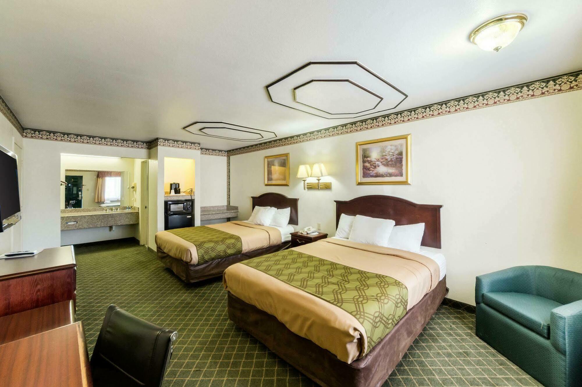 Three Rivers Executive Inn & Suites By Oyo Zewnętrze zdjęcie
